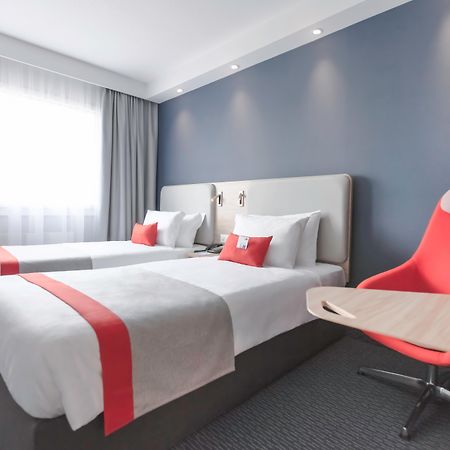 Holiday Inn Express Luzern-Neuenkirch By Ihg Rothenburg Bagian luar foto