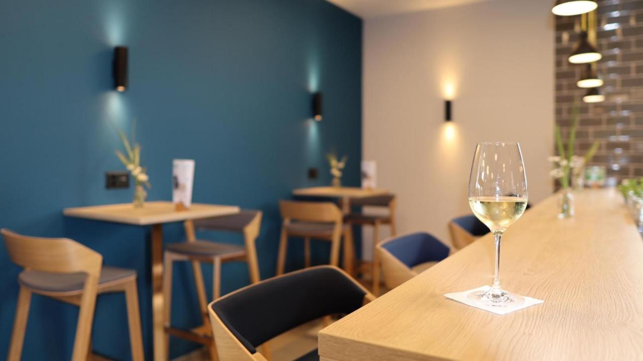 Holiday Inn Express Luzern-Neuenkirch By Ihg Rothenburg Bagian luar foto