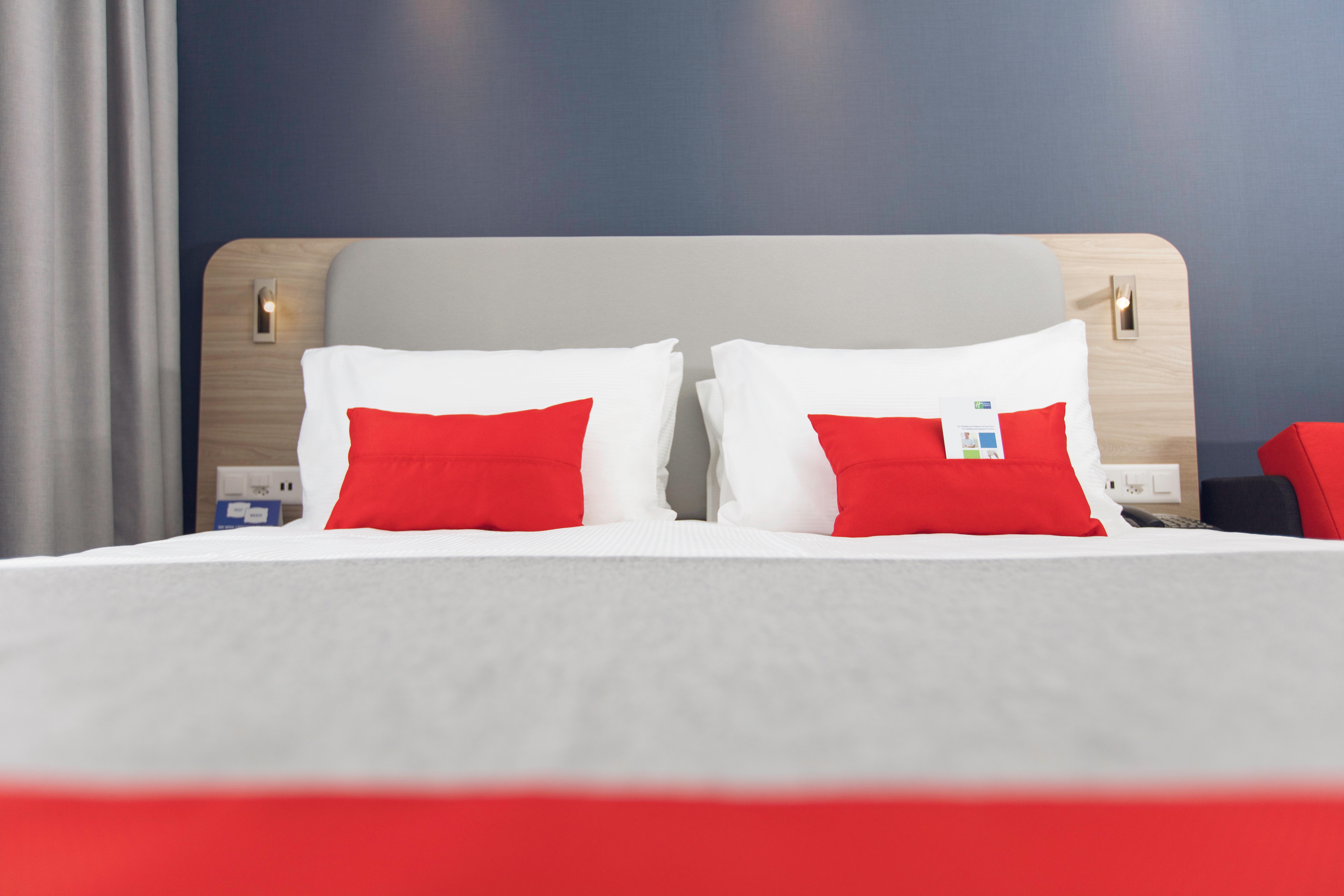 Holiday Inn Express Luzern-Neuenkirch By Ihg Rothenburg Bagian luar foto