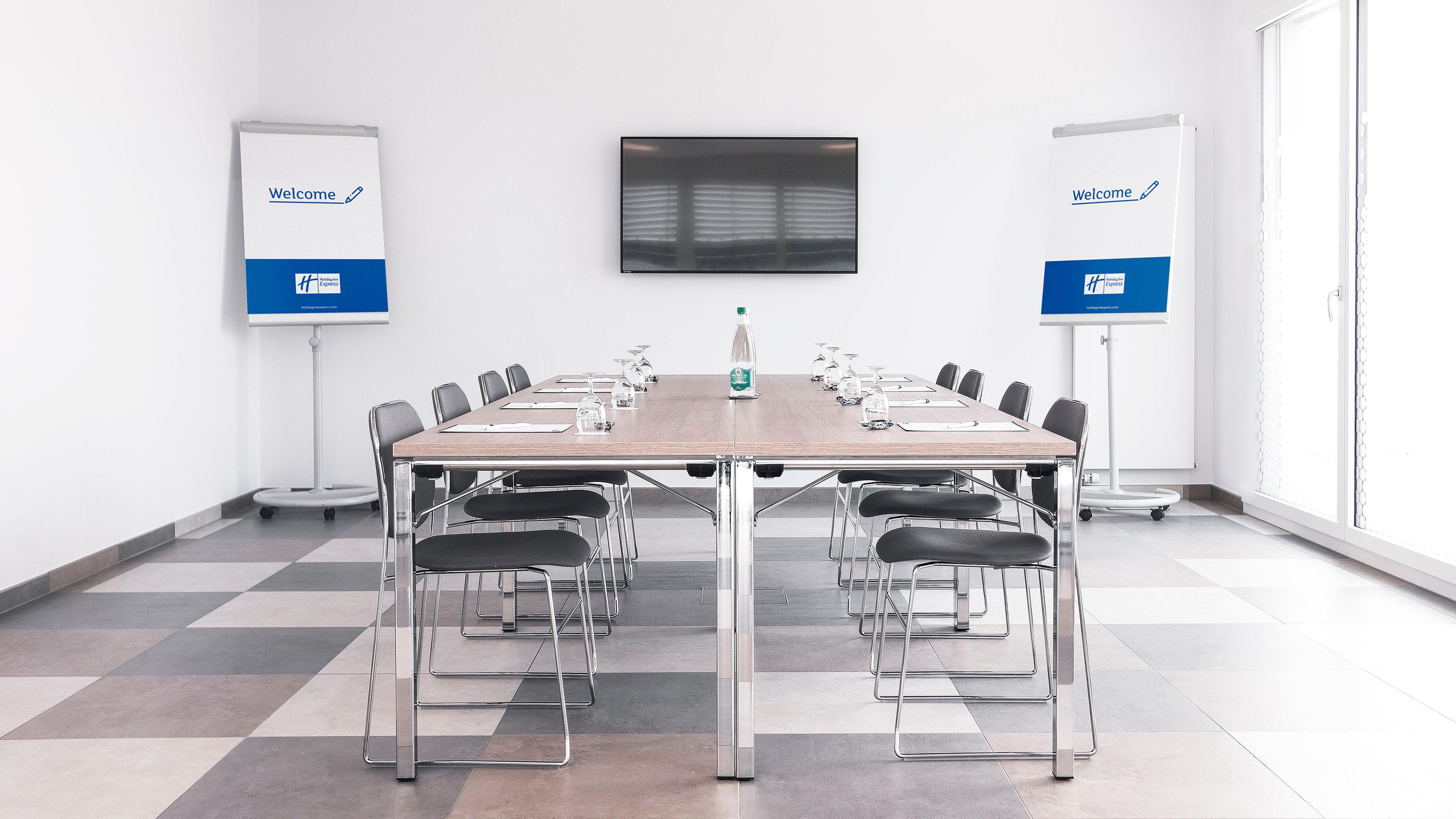 Holiday Inn Express Luzern-Neuenkirch By Ihg Rothenburg Bagian luar foto