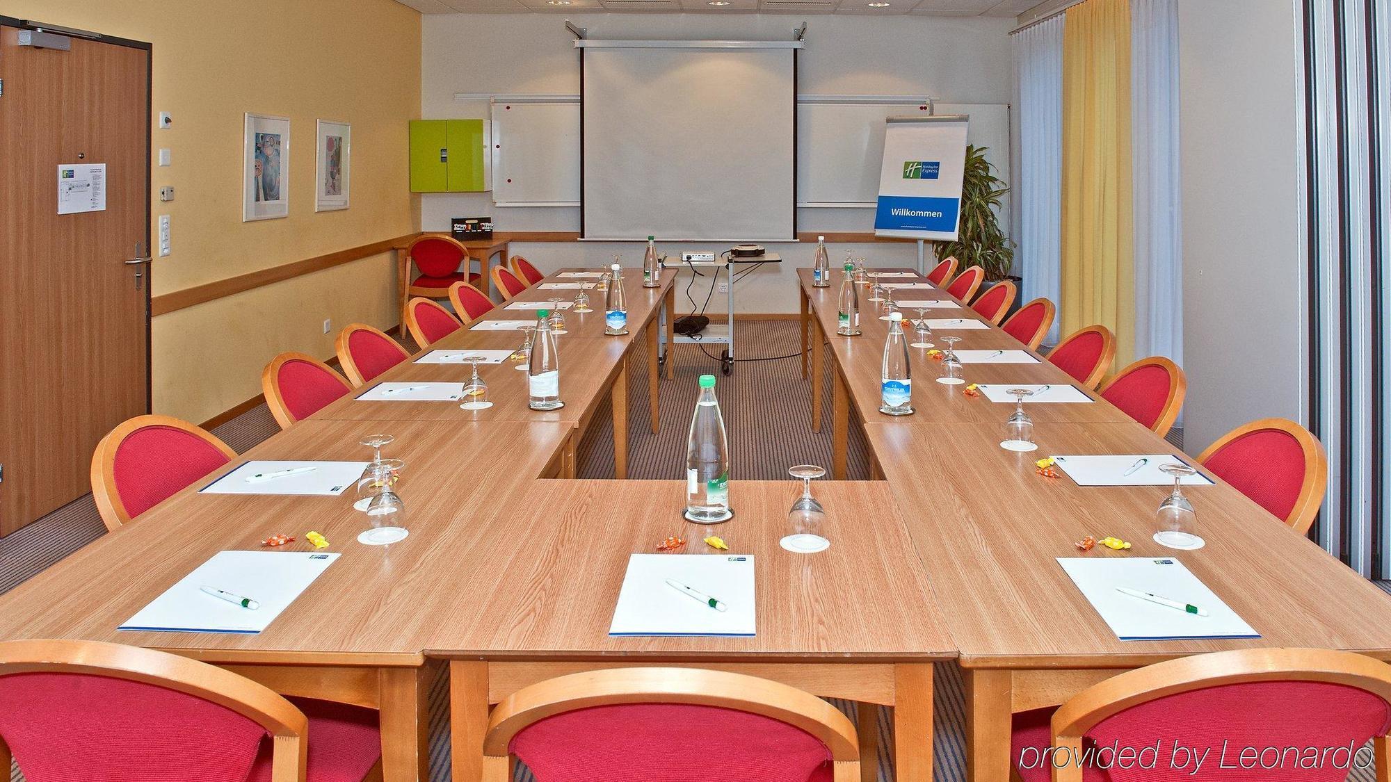 Holiday Inn Express Luzern-Neuenkirch By Ihg Rothenburg Bagian luar foto