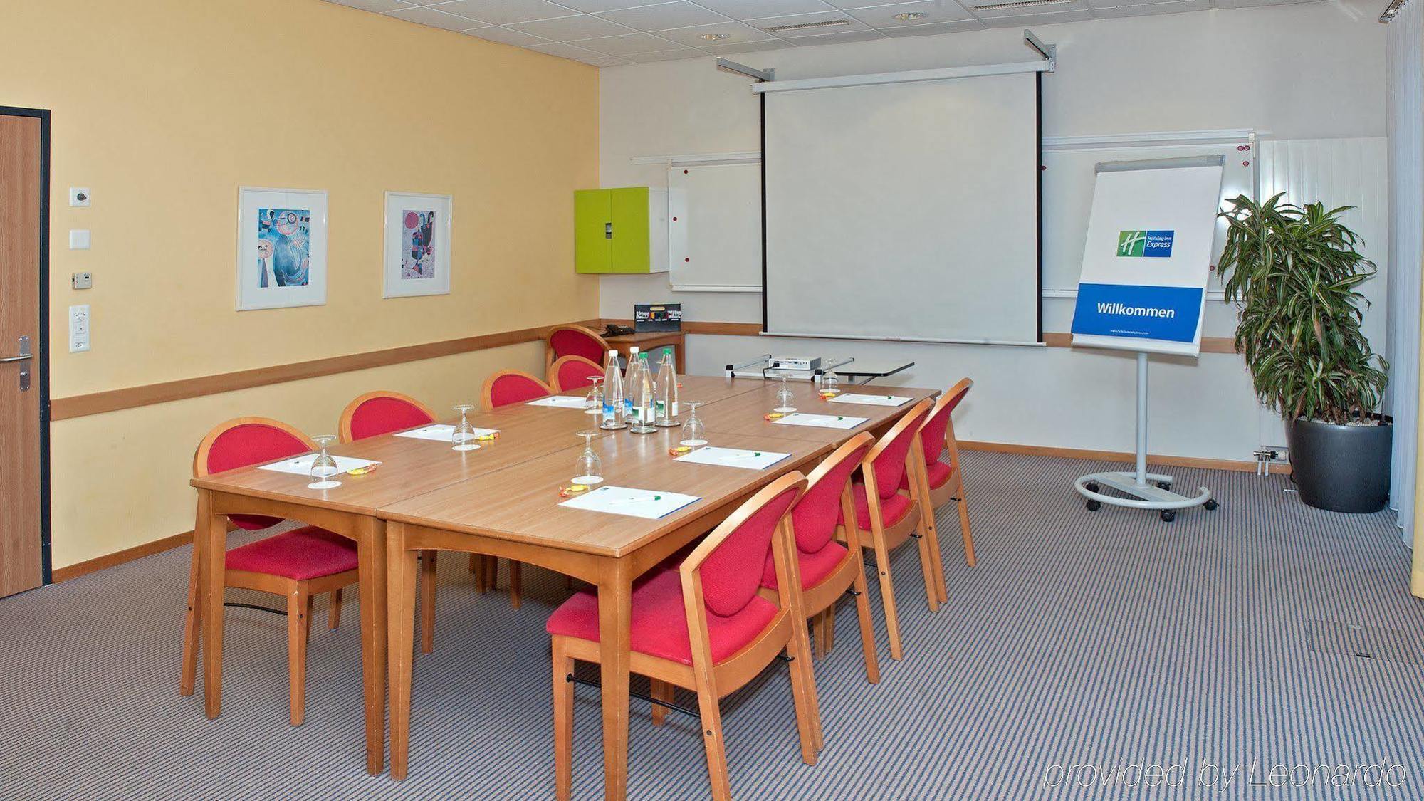 Holiday Inn Express Luzern-Neuenkirch By Ihg Rothenburg Bagian luar foto
